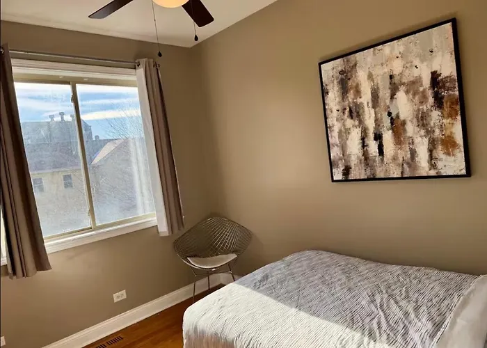 Apartment 2br2b Of Chicago, Hyde Park, Woodlawn, Chicago